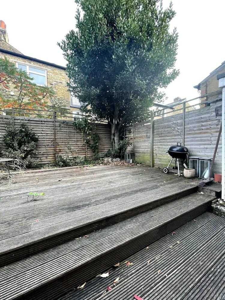 Фото Tranquil & Family-friendly 3bd Home, Clapham!