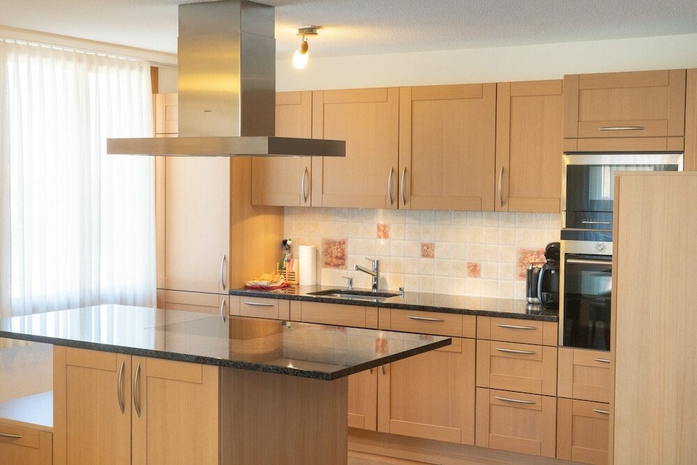 Фото Chalet Apartments Iseltwald