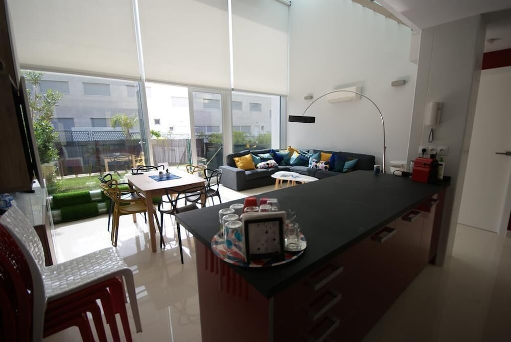 Фото Adosado Miramontgo