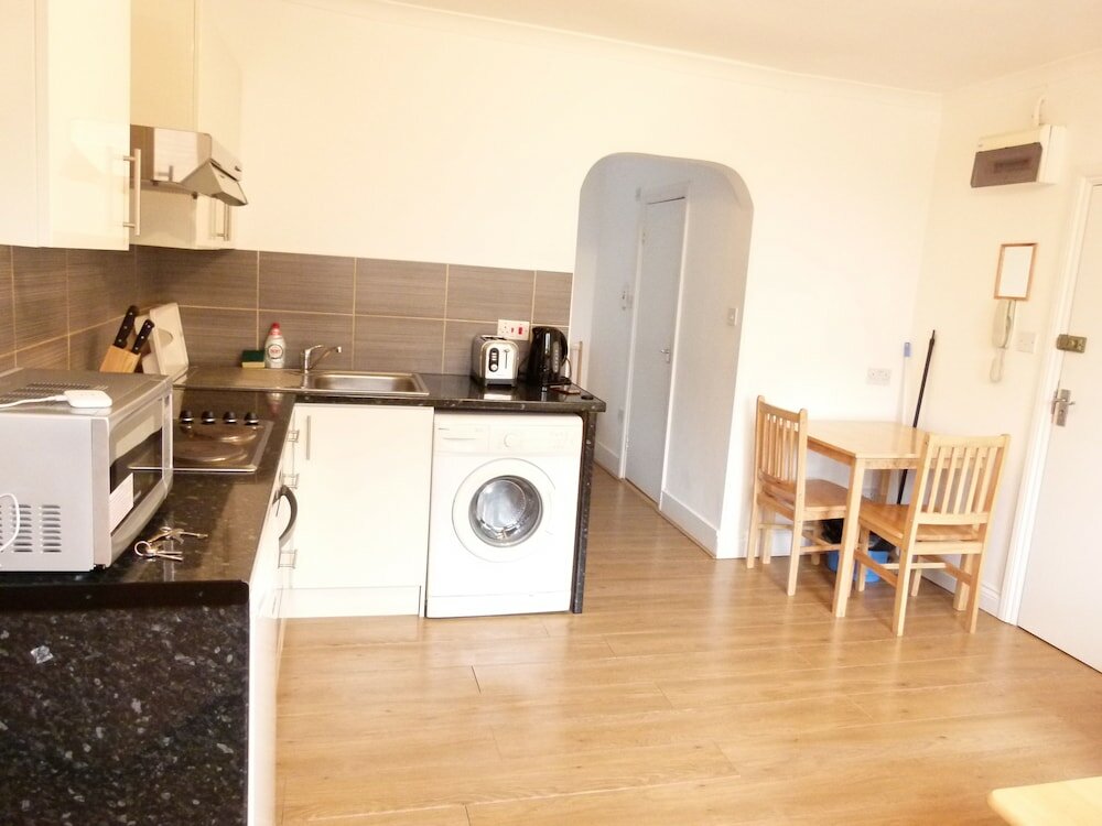 Фото Ss Property Hub - Family Apartment in Kensington