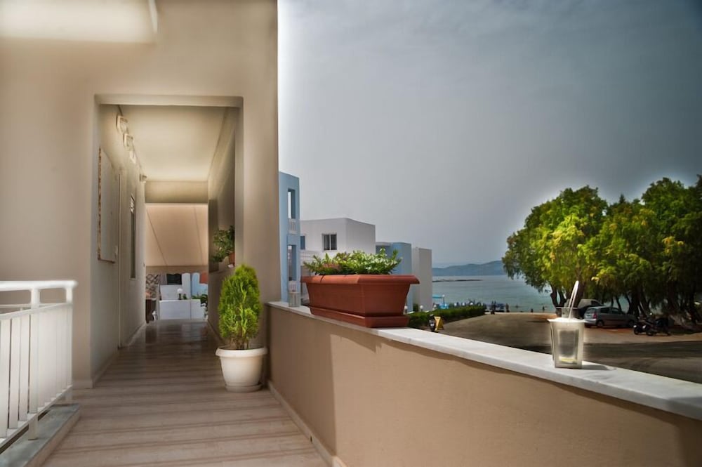 Фото Marathakis Apartments