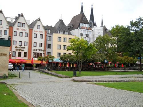 Фото City Apartment