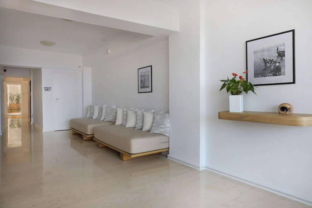 Фото Sea Breeze Hotel