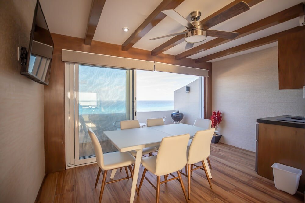 Фото Beachfront Penthouses at Brisas by The Spot
