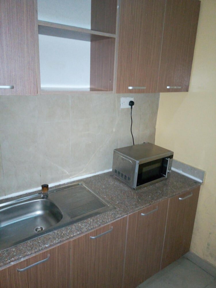 Фото Erith Apartments and Suites