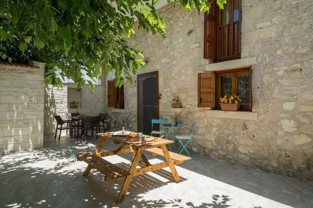 Фото Pagonas Traditional House