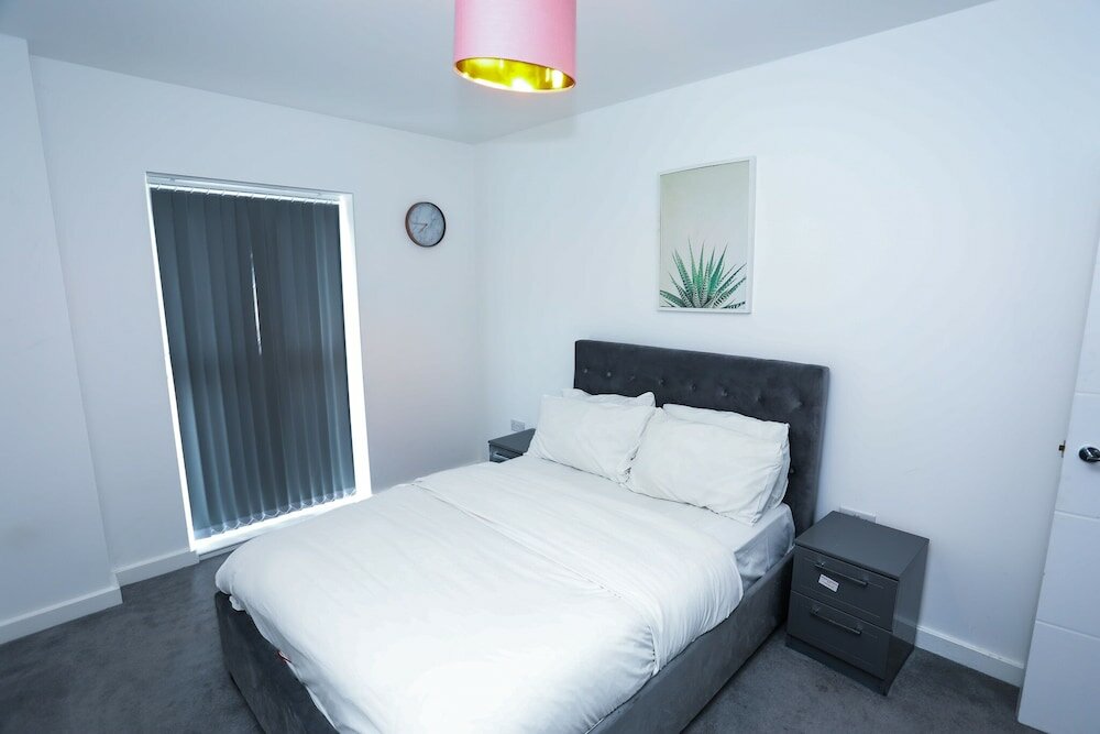 Фото Dreams Apartments 2 Bed