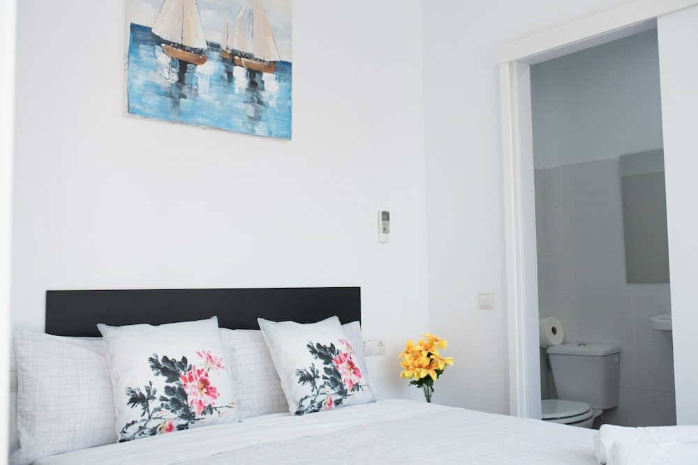 Фото A&z Frailes - Auto check-in property