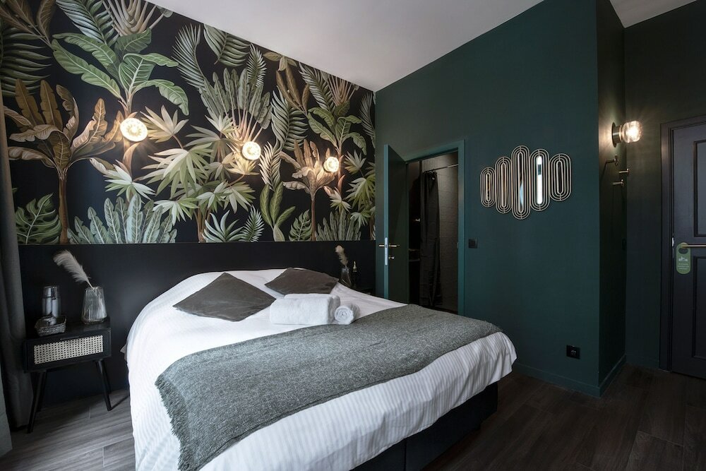 Фото Secret Walls