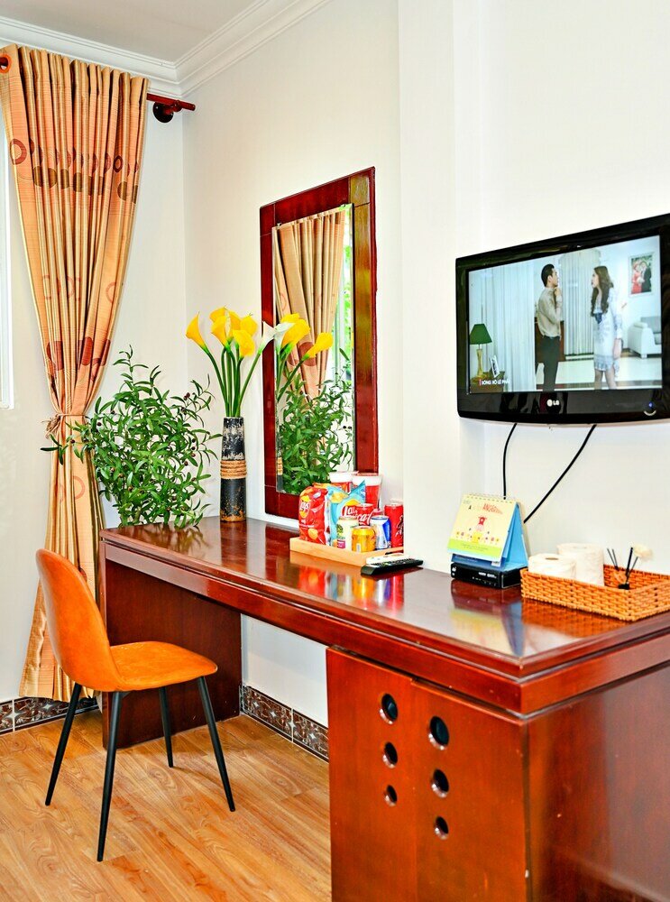 Фото Hanz Cosmos Central Hotel