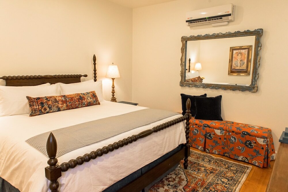 Фото The Armory Park Inn