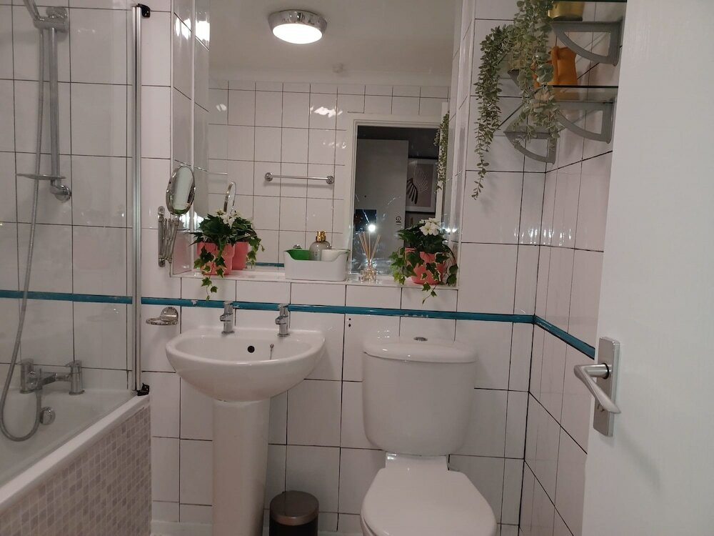 Фото Malting-green DOOR-One Bedroom Apartment