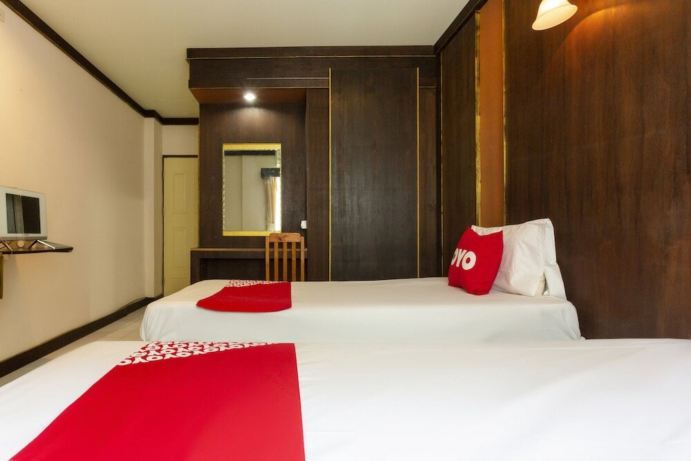 Фото Oyo 75356 Thipsiri Lodge