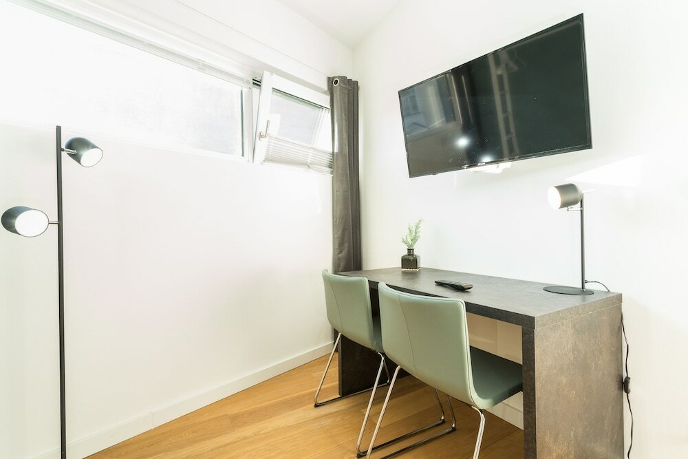 Фото Room 4 & 5 Apartments