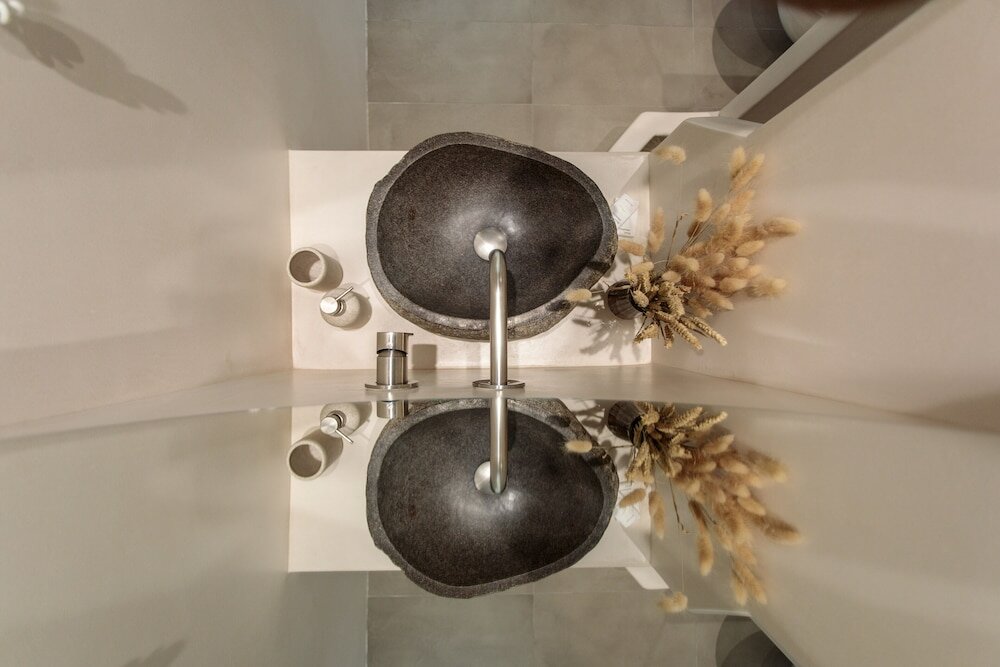 Фото Proteas Hotel & Suites