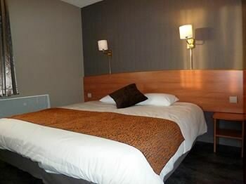 Фото The Originals City, Hôtel La Terrasse, Tours Nord