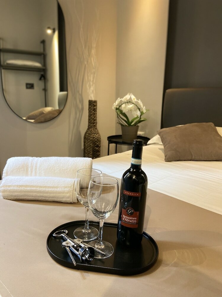 Фото Soha Piazza di Spagna Boutique