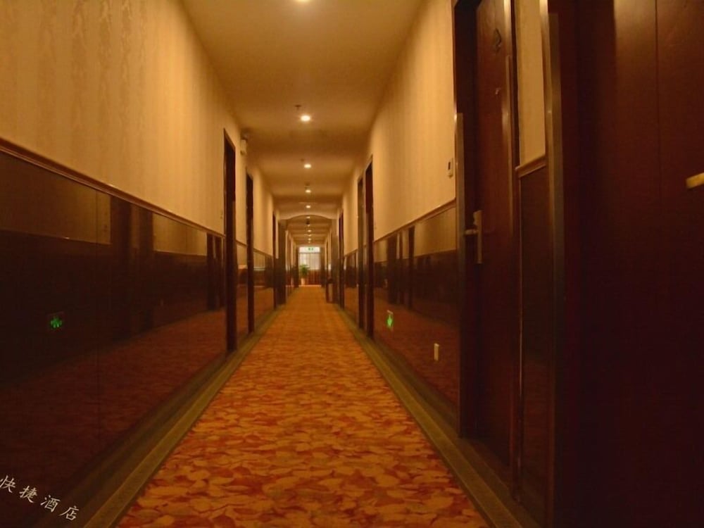 Фото GreenTree Inn Changzhou Xinbei District Taihu Road Wanda Square Express Hotel