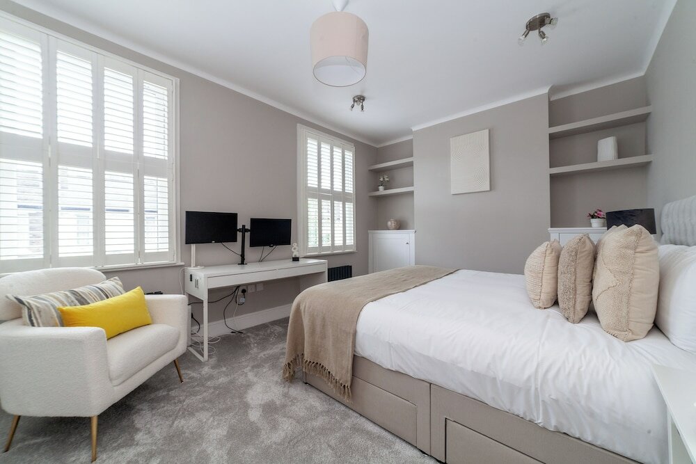 Фото The Hammersmith Apartments