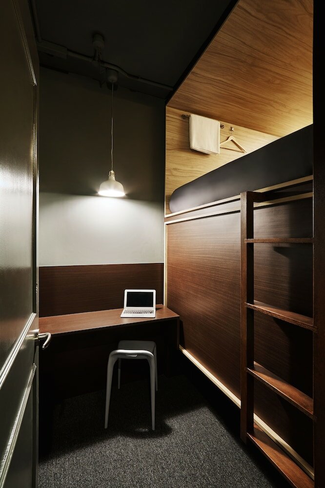 Фото The POD Boutique Capsule Hotel