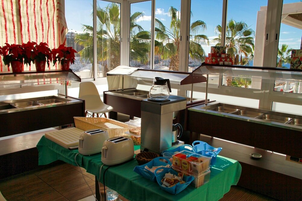 Фото Canaima Apartments - Adults Only