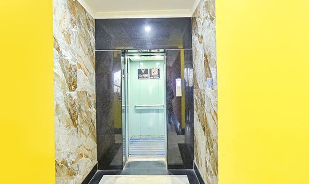 Фото Fabhotel Gns Suites