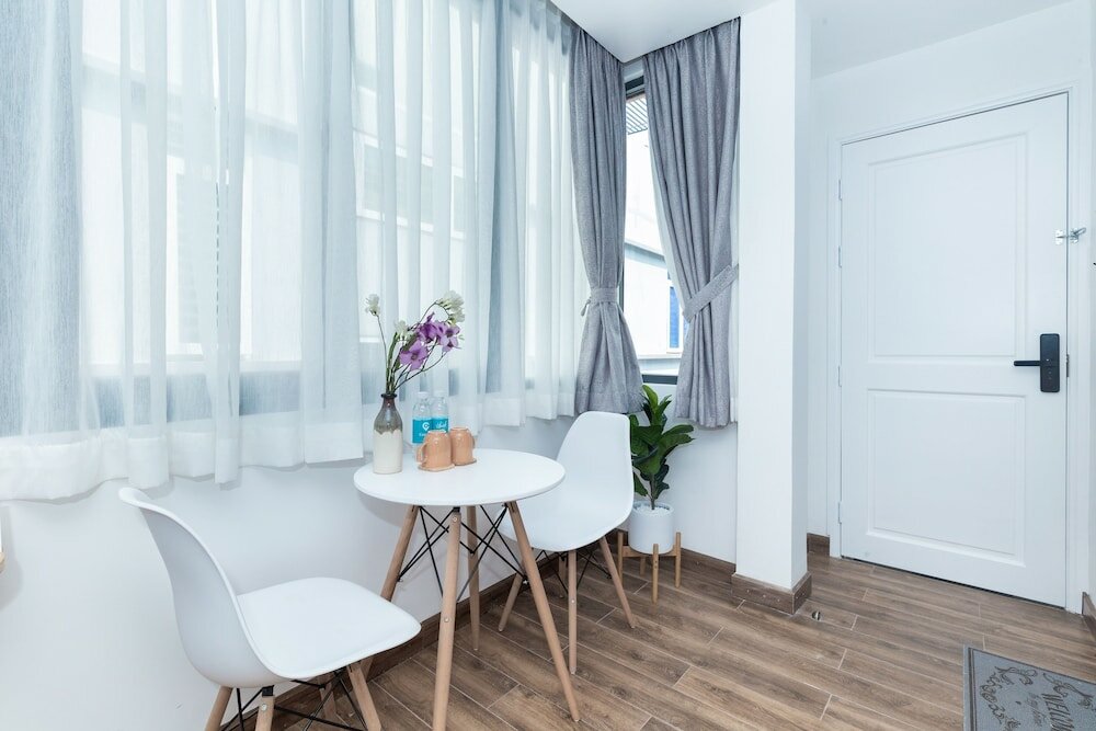 Фото Cozrum Homes Charming Corner 2