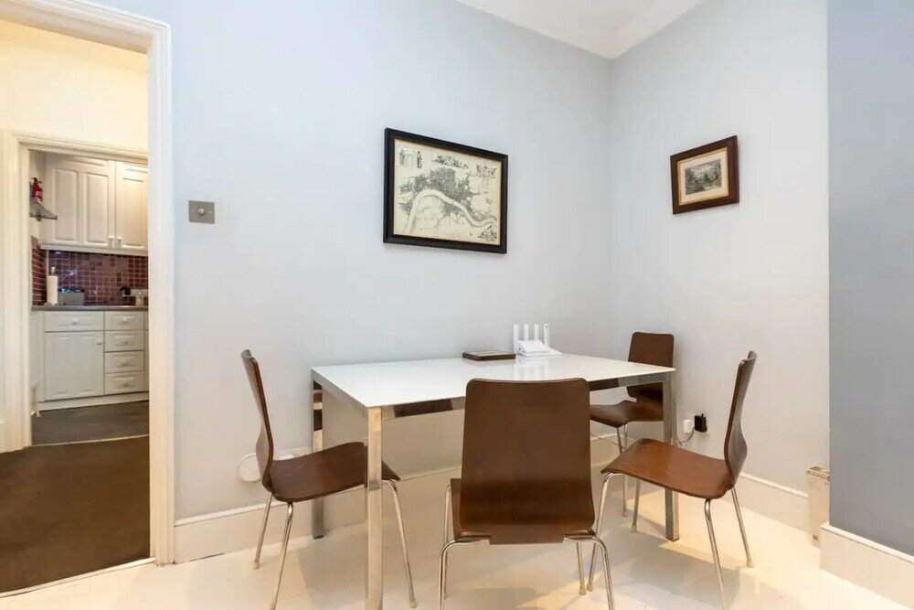 Фото 2 Bedroom 2 Bathroom Victorian Maisonette in Barbican