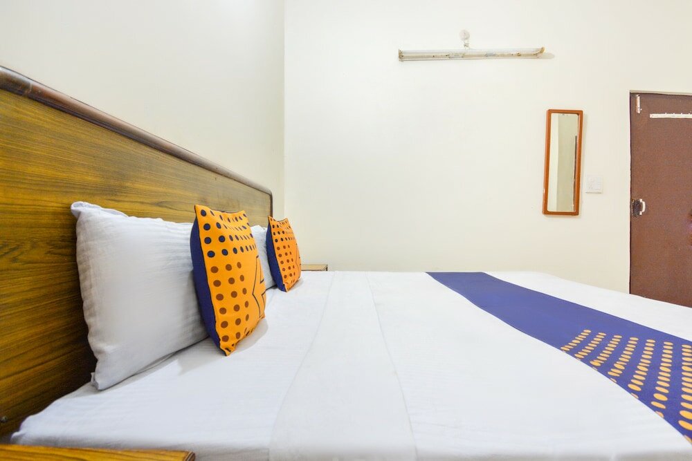 Фото Spot On 38670 Hotel Diamond