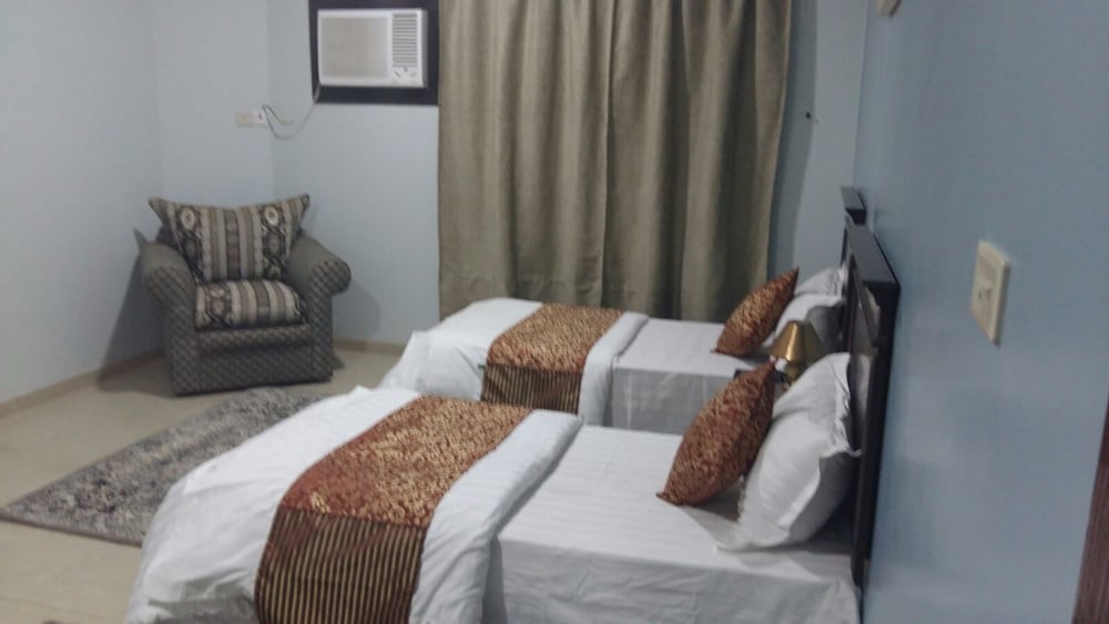 Фото Al Eairy Furnished Apartments Al Ahsa 5