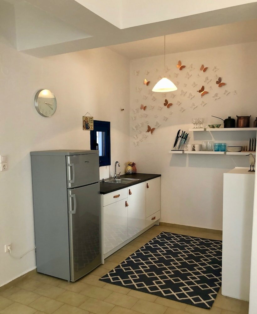 Фото Aphrodite and Apollo Apartments