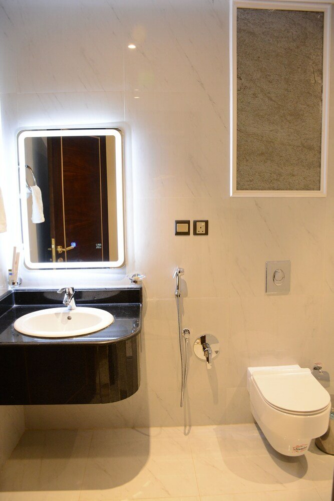 Фото Al-Ewan Hotel Apartments