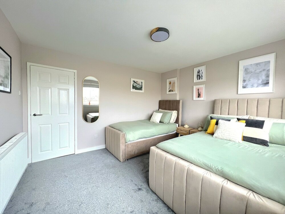 Фото Quirky Family Home in Glasgow