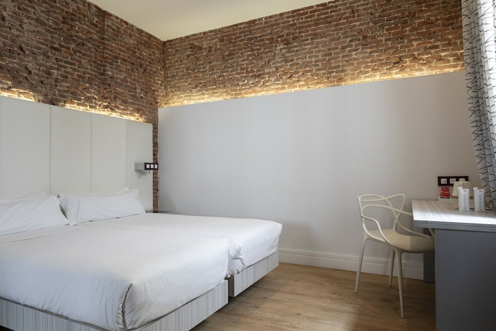 Фото Petit Palace Lealtad Plaza