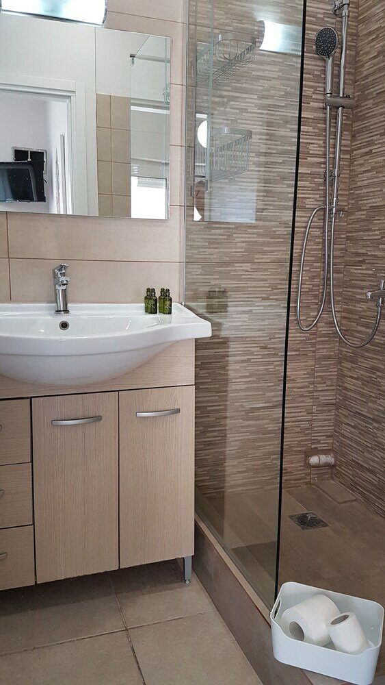 Фото Errathens Sky Apartment