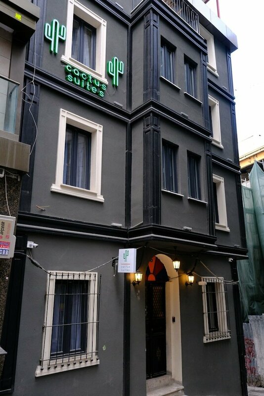 Гостиница Cactus Suites в Бейоглу