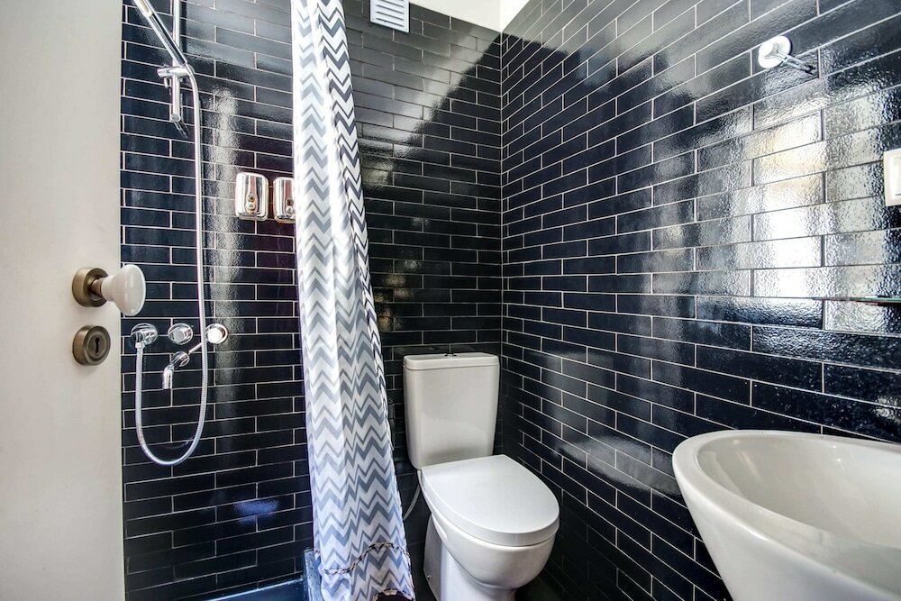 Фото Bright Maida Vale Apartment