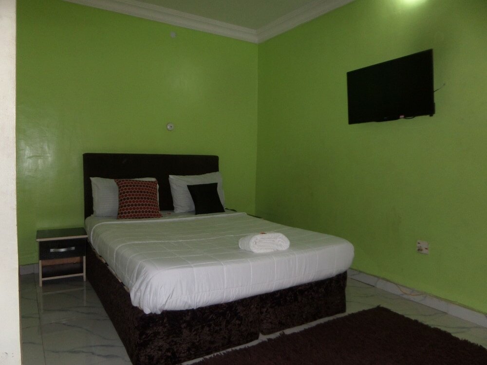 Фото Ikeja Transit Hotel Iyala