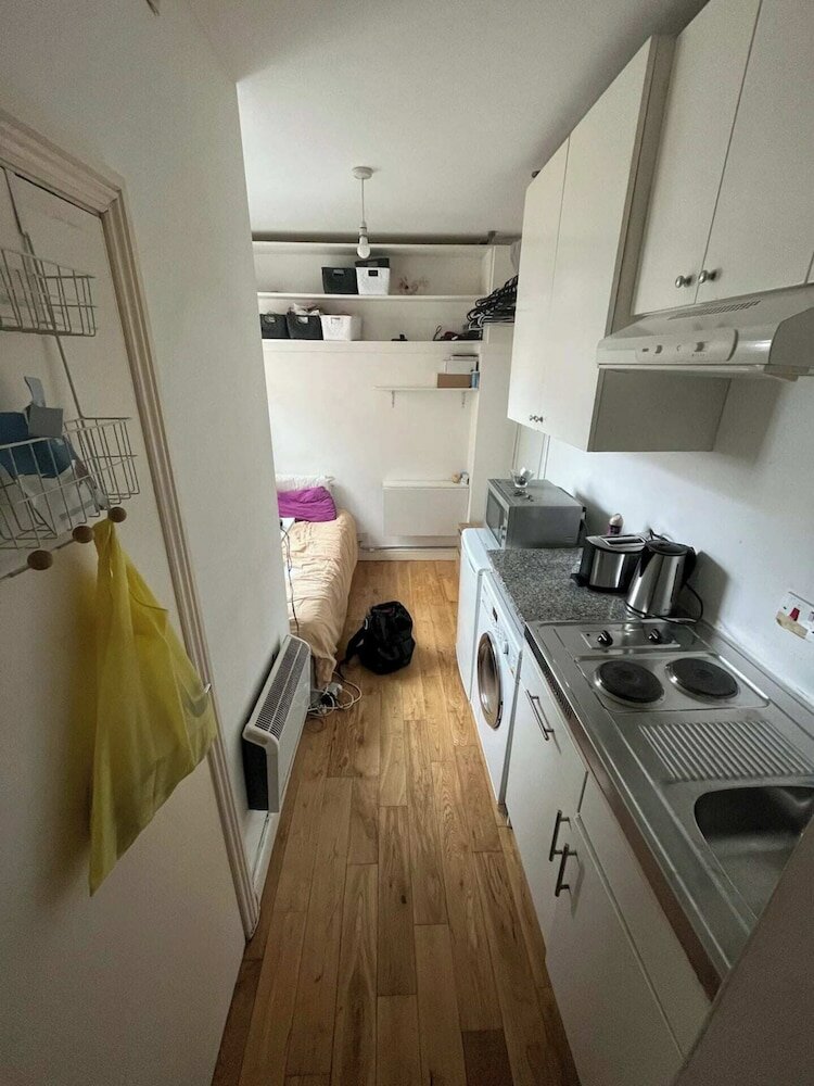 Фото Cosy 1bd Studio Flat - Hampstead