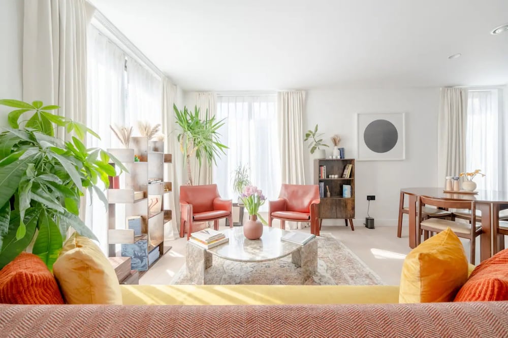 Фото Gorgeous Central London 2bd Flat - Soho