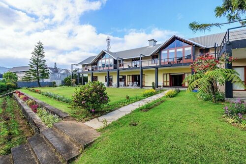 Гостиница Отель Grand Hotel Nuwara Eliya в Нувара-Элии