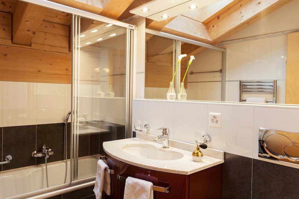 Фото Vrony Apartments by Hotel Walliserhof Zermatt