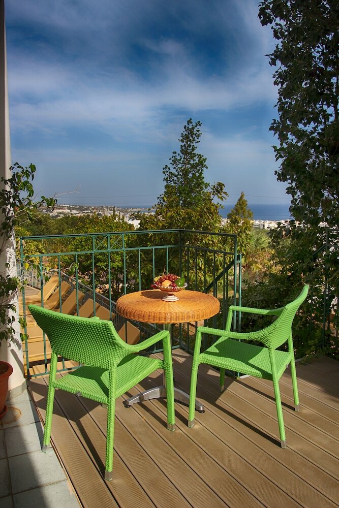 Фото Romantica Hotel Apartments