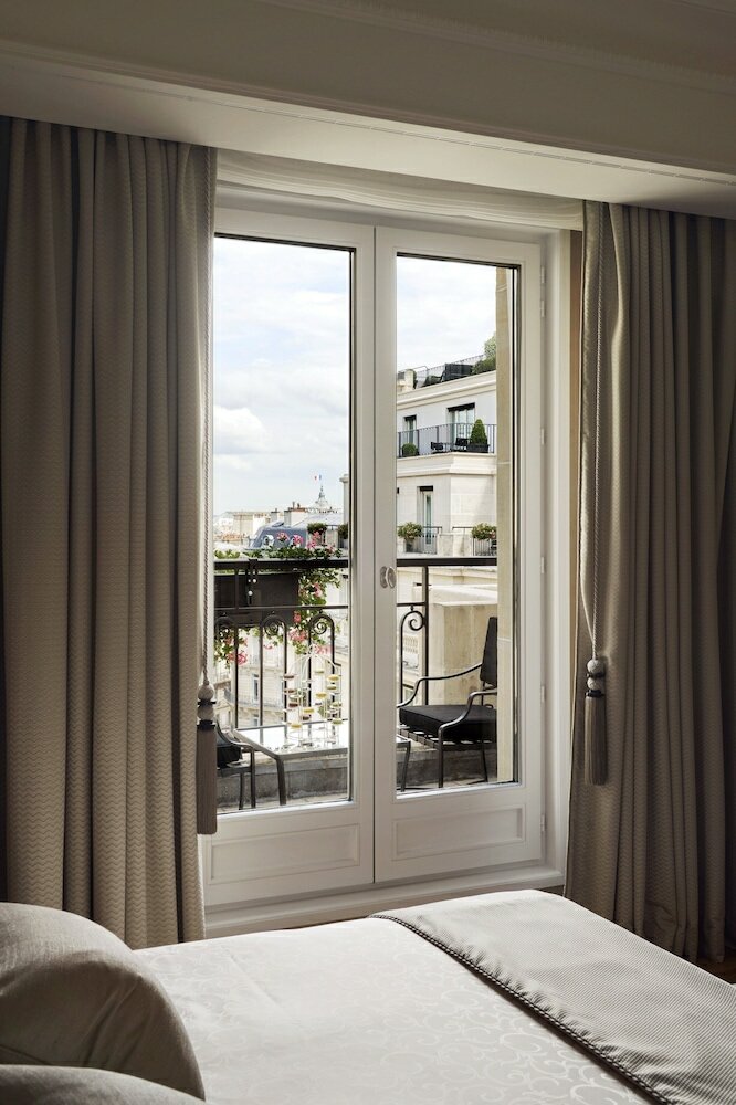 Фото Four Seasons Hotel George V