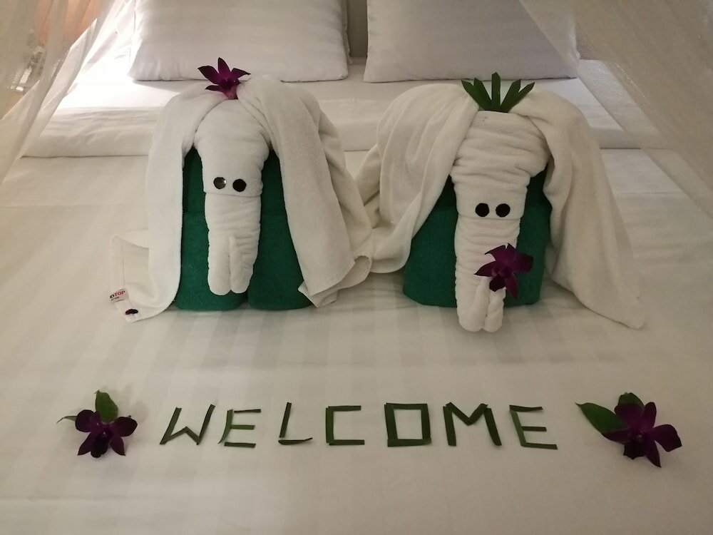 Фото On The Hill Karon Resort