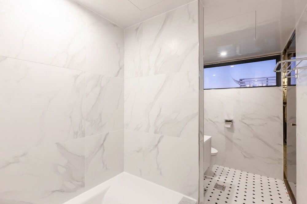 Фото Brown Dot Hotel Sasang Renecite