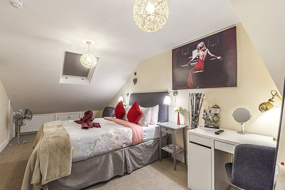 Фото Greyhound Road Rooms