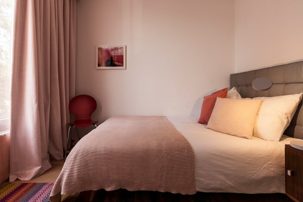 Фото Unit 5 - Trendy Smart Home Triplex Private Garden & Parking