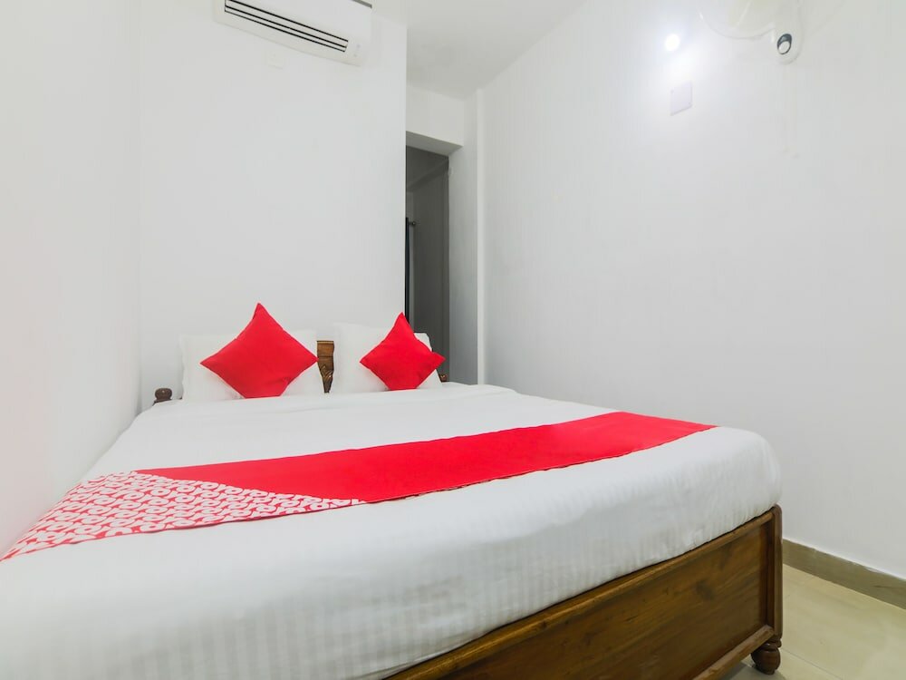 Фото Oyo Flagship 15828 Neexotica