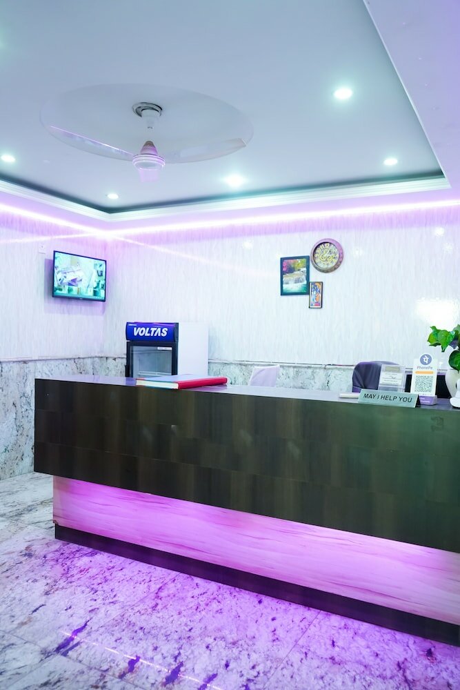 Фото Roomshala 054 Hotel Mahal